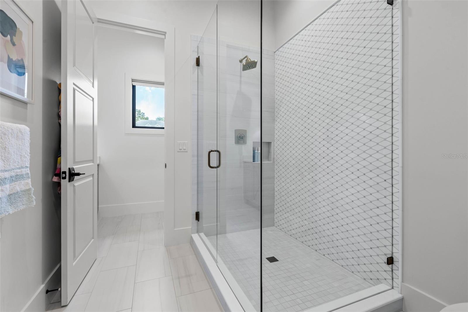 SUNSET PARK - Residential