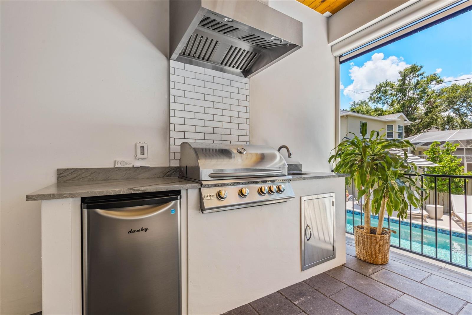 SUNSET PARK - Residential