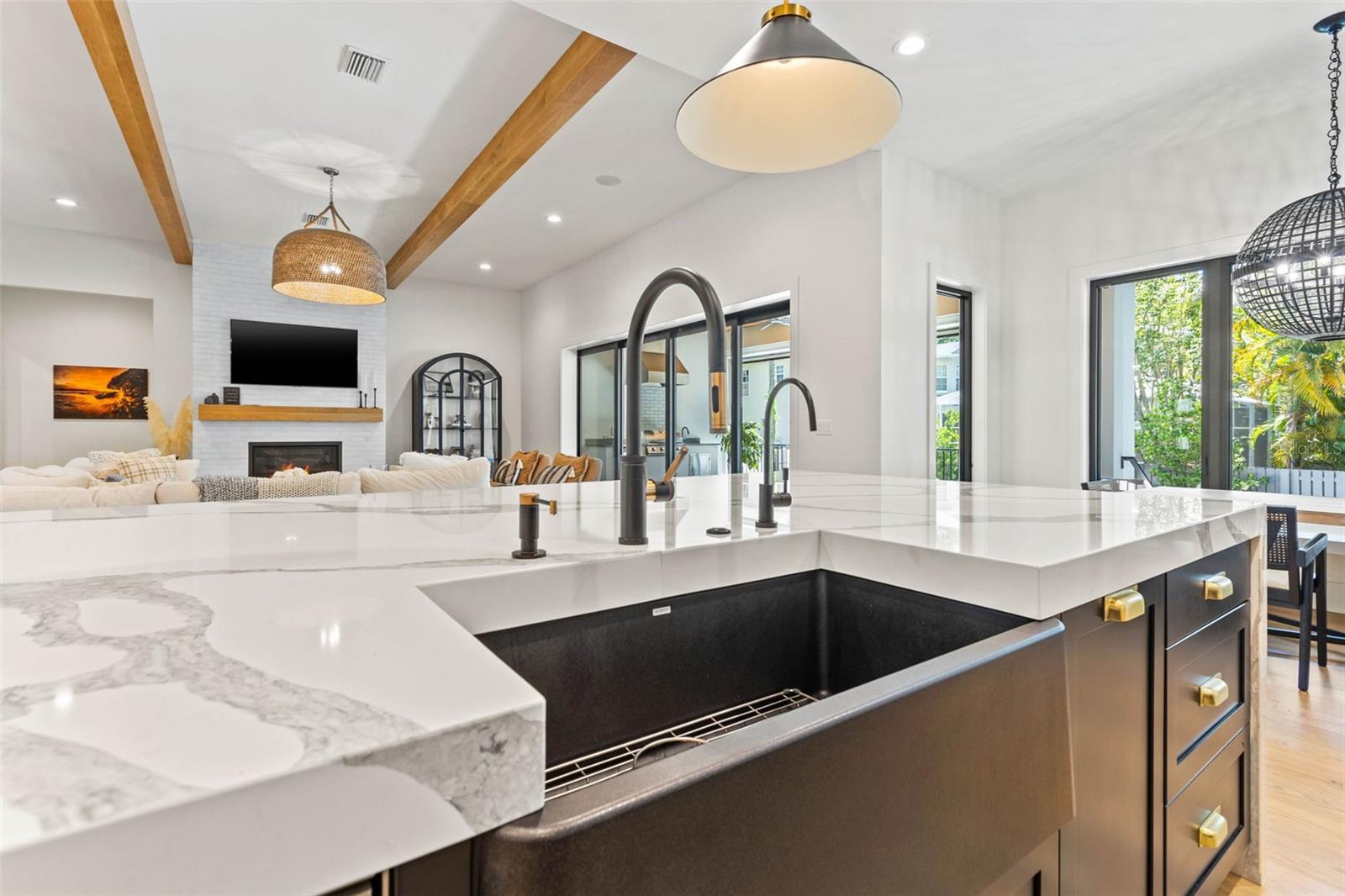 SUNSET PARK - Residential