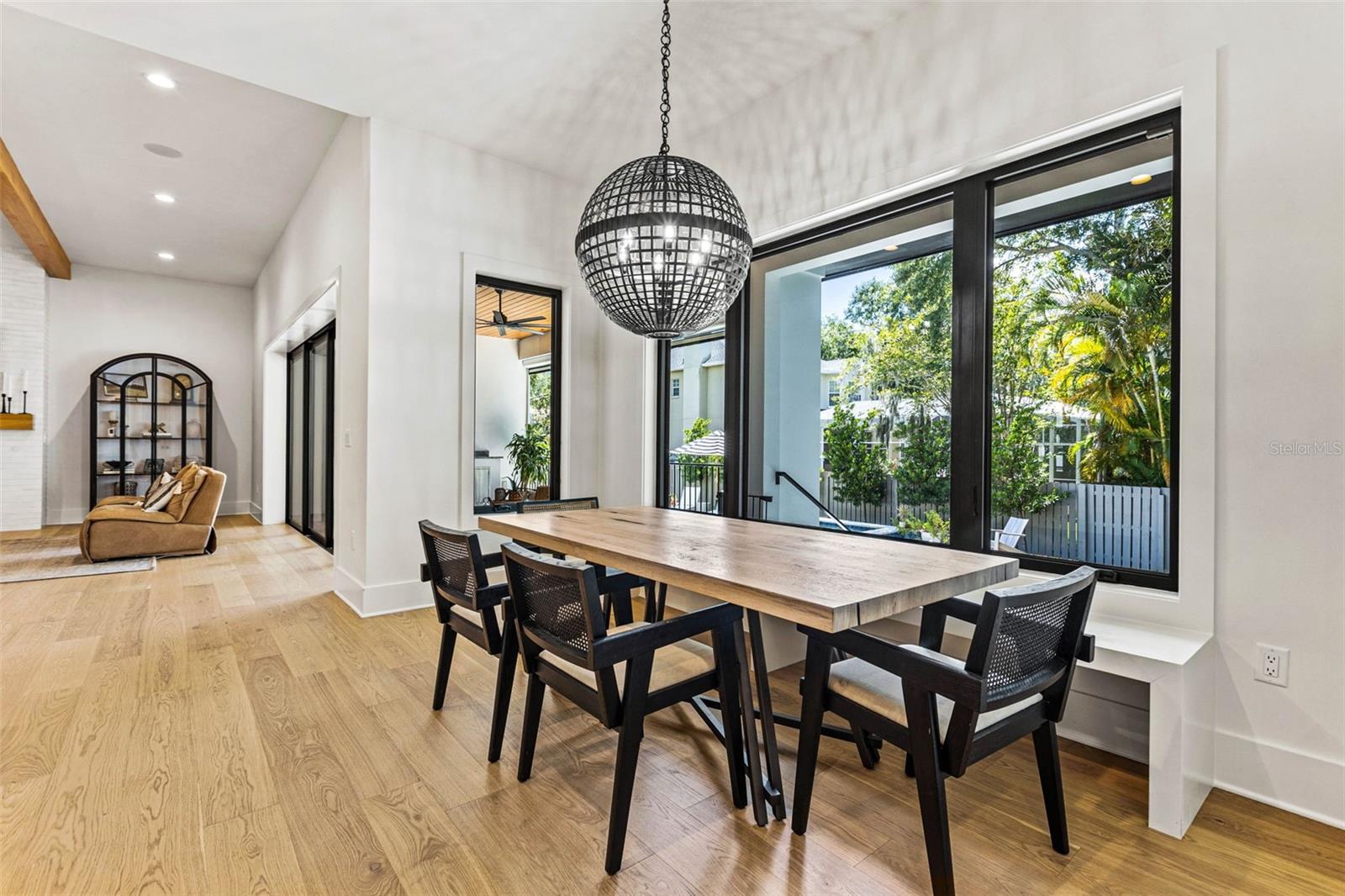 SUNSET PARK - Residential