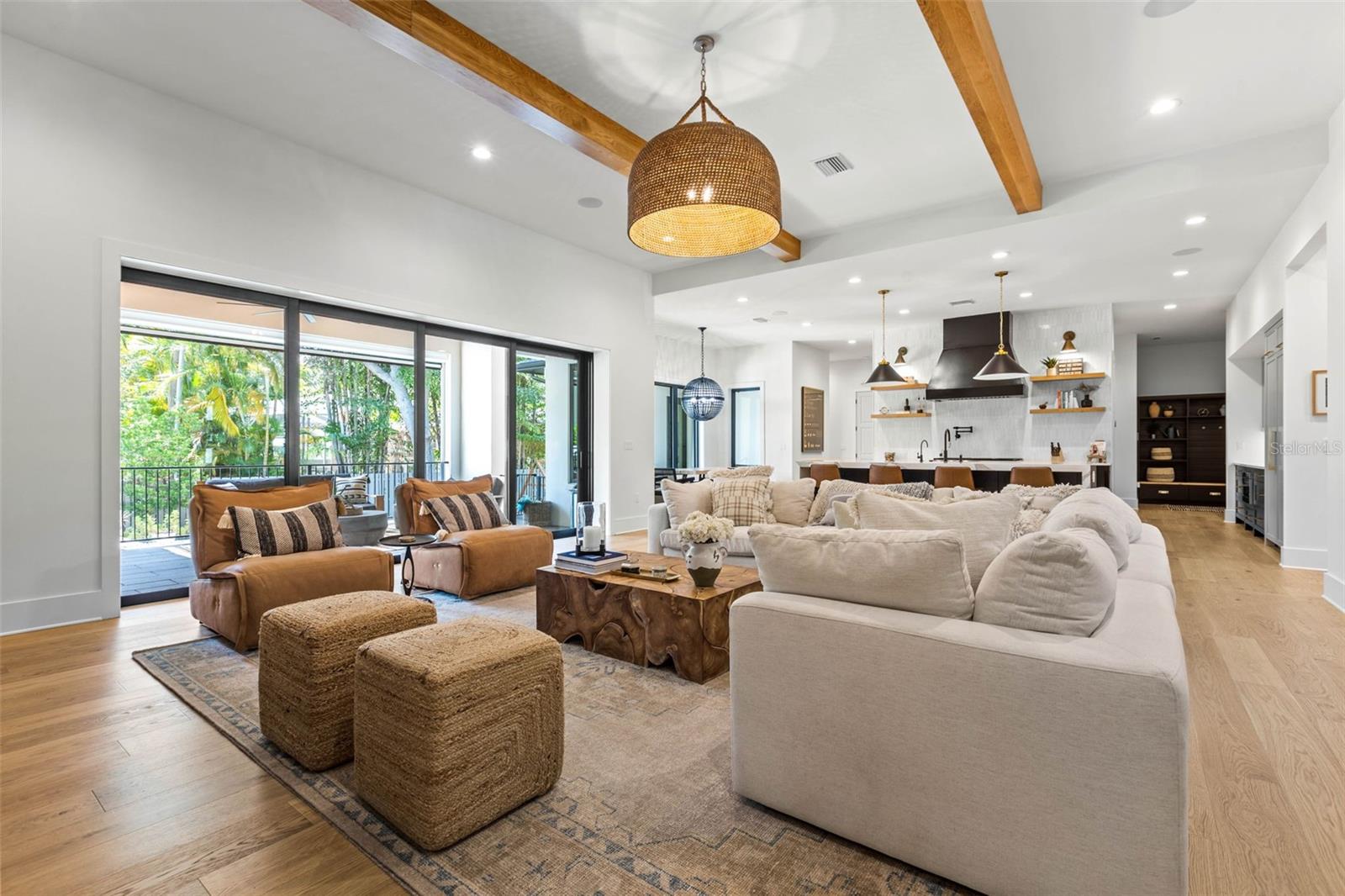 SUNSET PARK - Residential