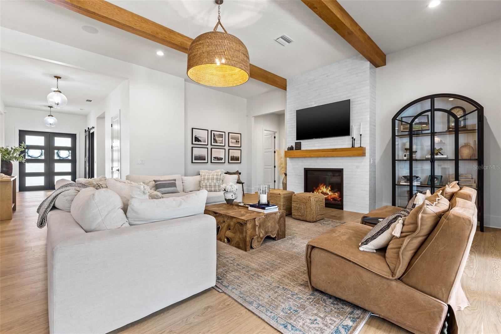 SUNSET PARK - Residential