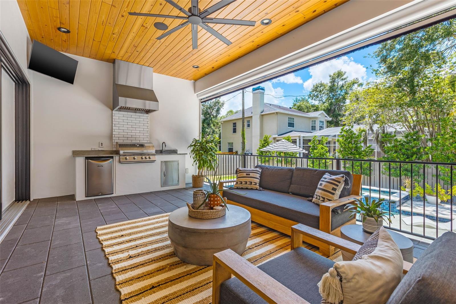 SUNSET PARK - Residential