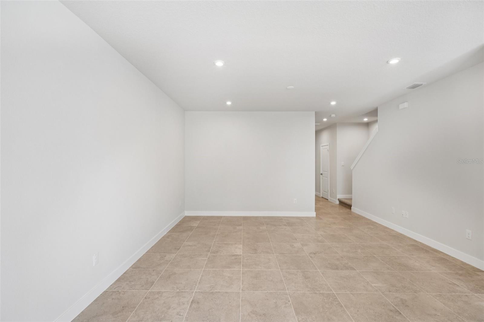 TIMBERGROVE TWNHMS - Residential Lease