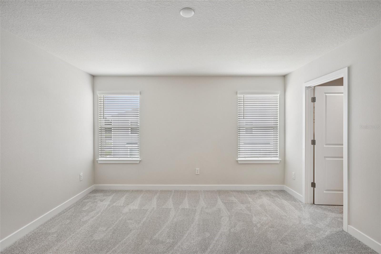 TIMBERGROVE TWNHMS - Residential Lease