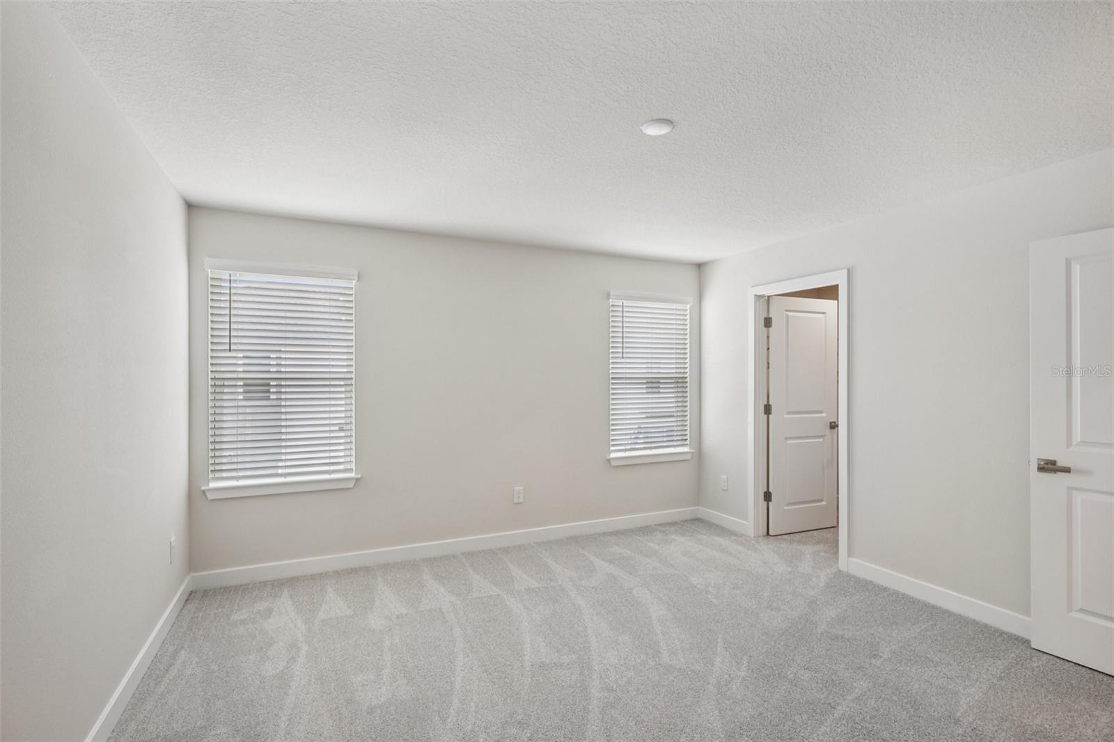 TIMBERGROVE TWNHMS - Residential Lease