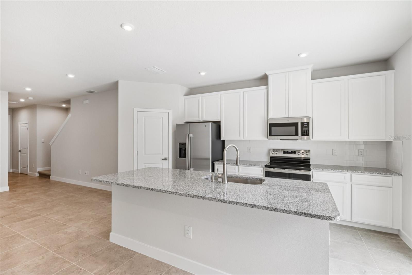 TIMBERGROVE TWNHMS - Residential Lease