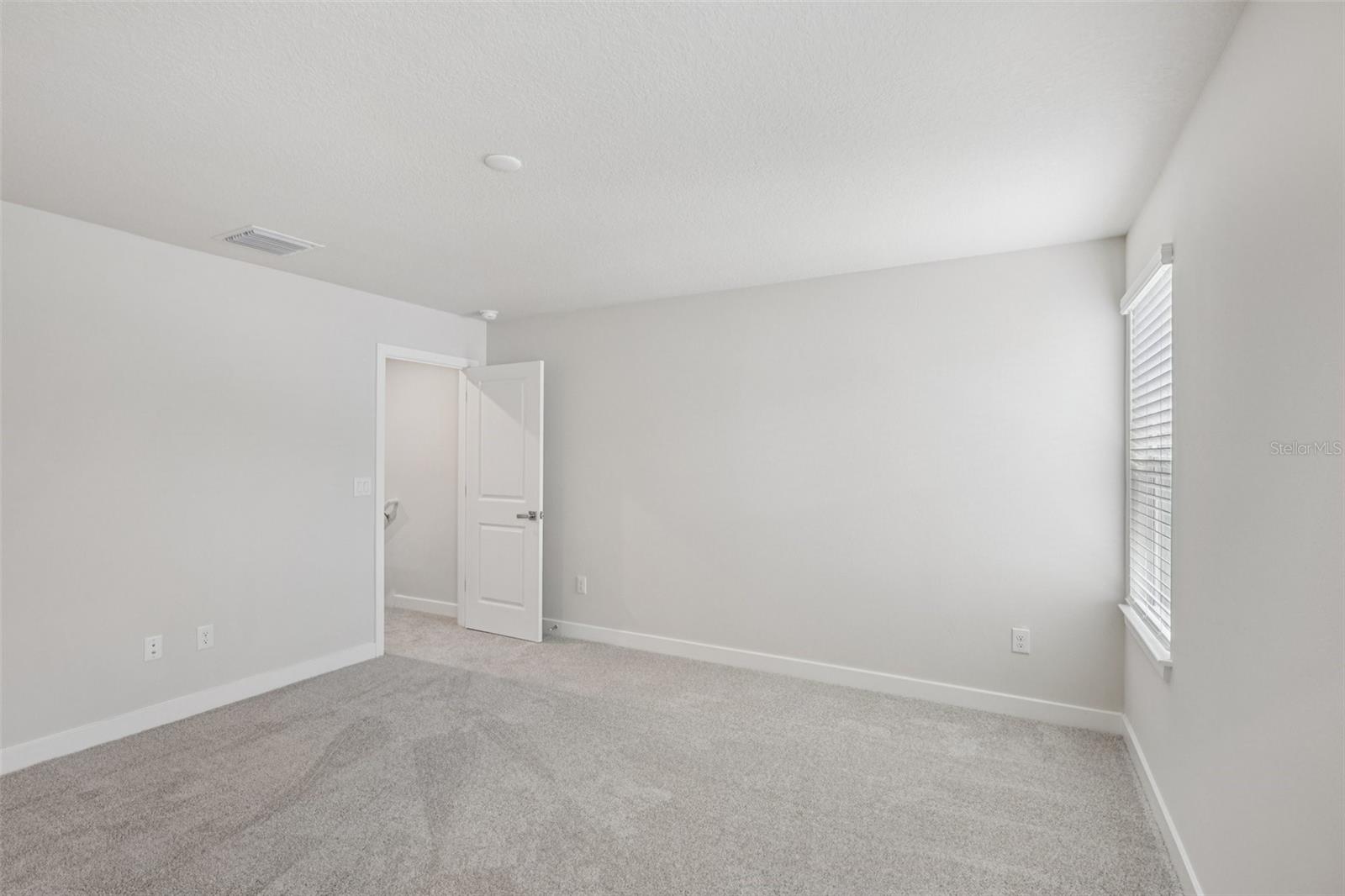 TIMBERGROVE TWNHMS - Residential Lease