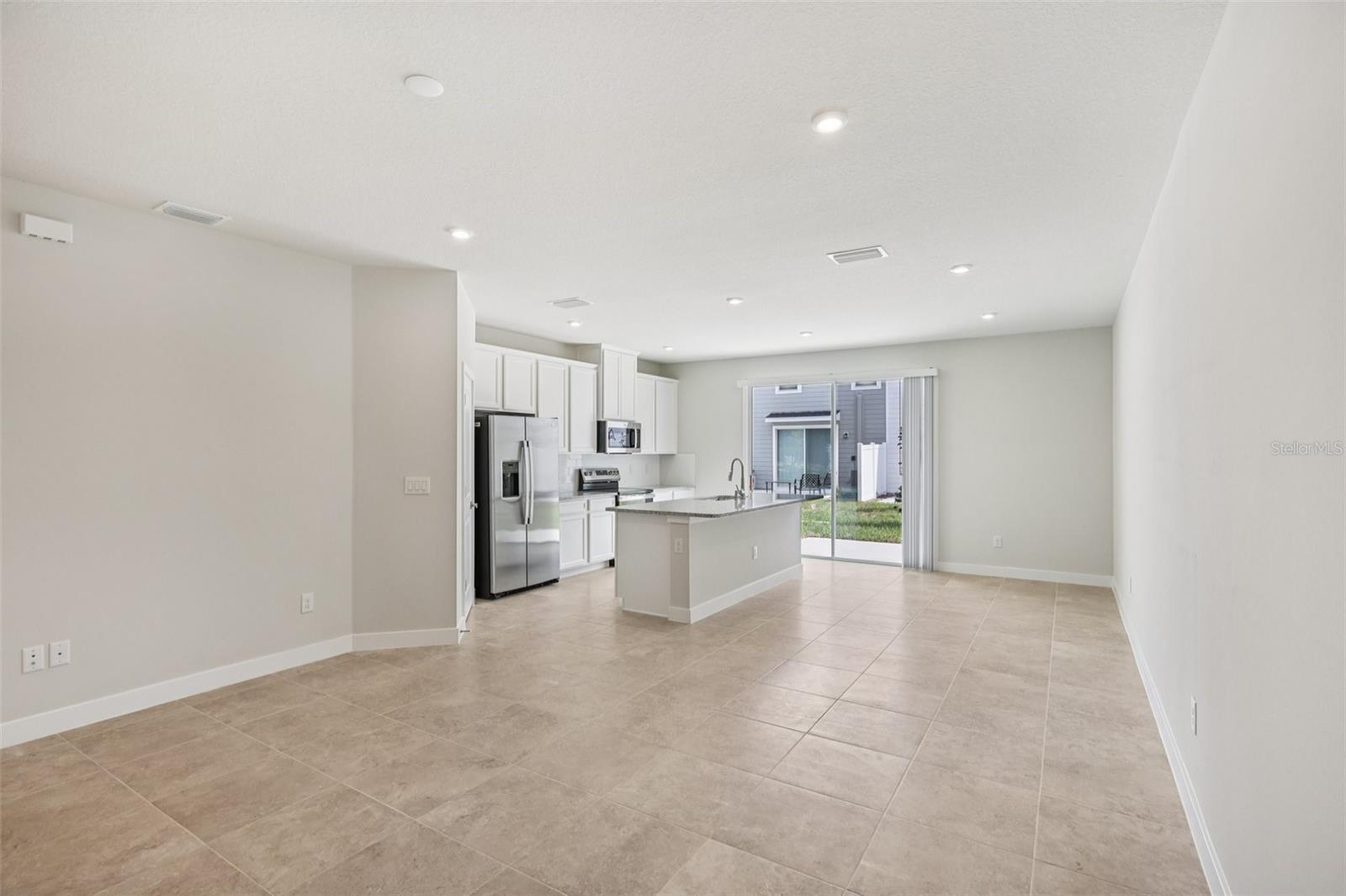 TIMBERGROVE TWNHMS - Residential Lease