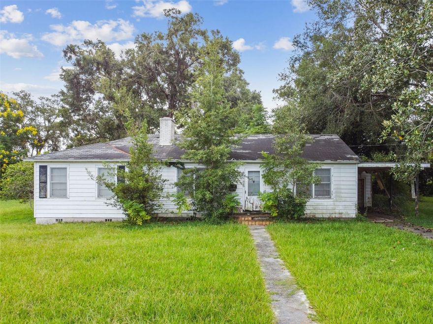 Exceptional development opportunity in Dade City. The value is in the land!  The existing structure is in need of significant renovation or may be best suited for a complete tear-down, leaving a large city lot for two, or possibly three, home sites. Perfect for showcasing new construction in a prime location directly adjacent to Touchton Park. Ideal for builders looking to invest in one of the area’s old desirable neighborhoods.