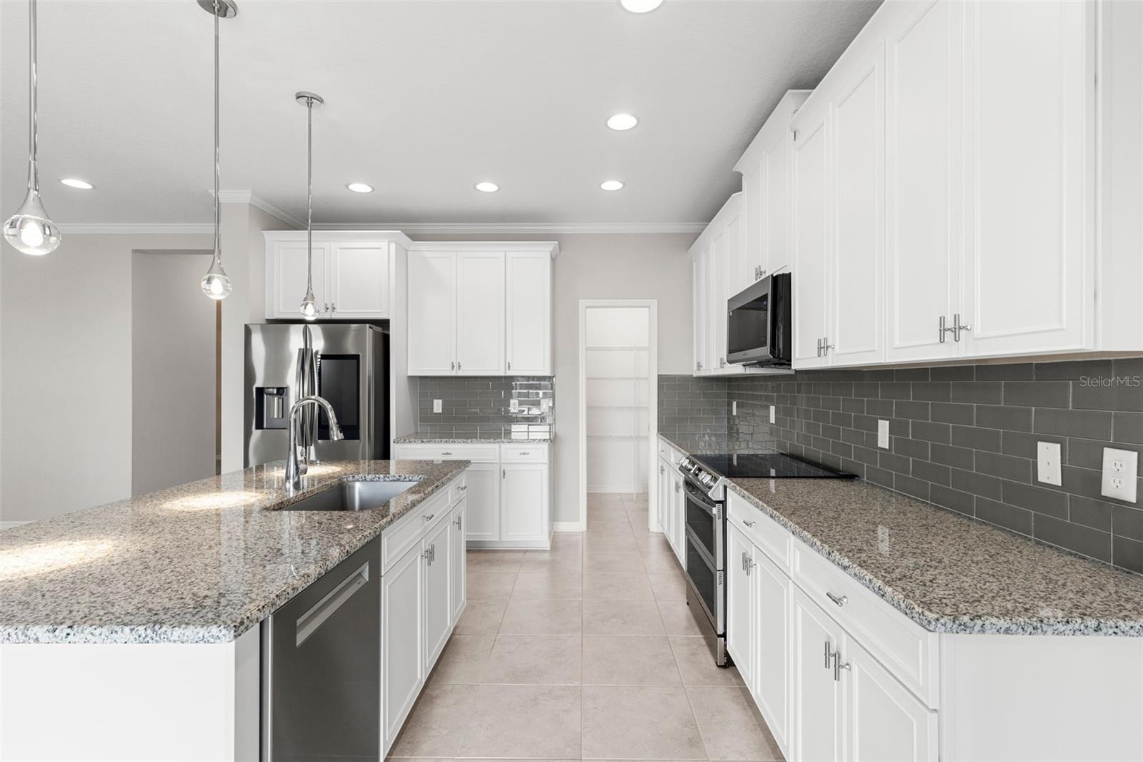 EPPERSON RANCH SOUTH PH 3B - Residential Lease