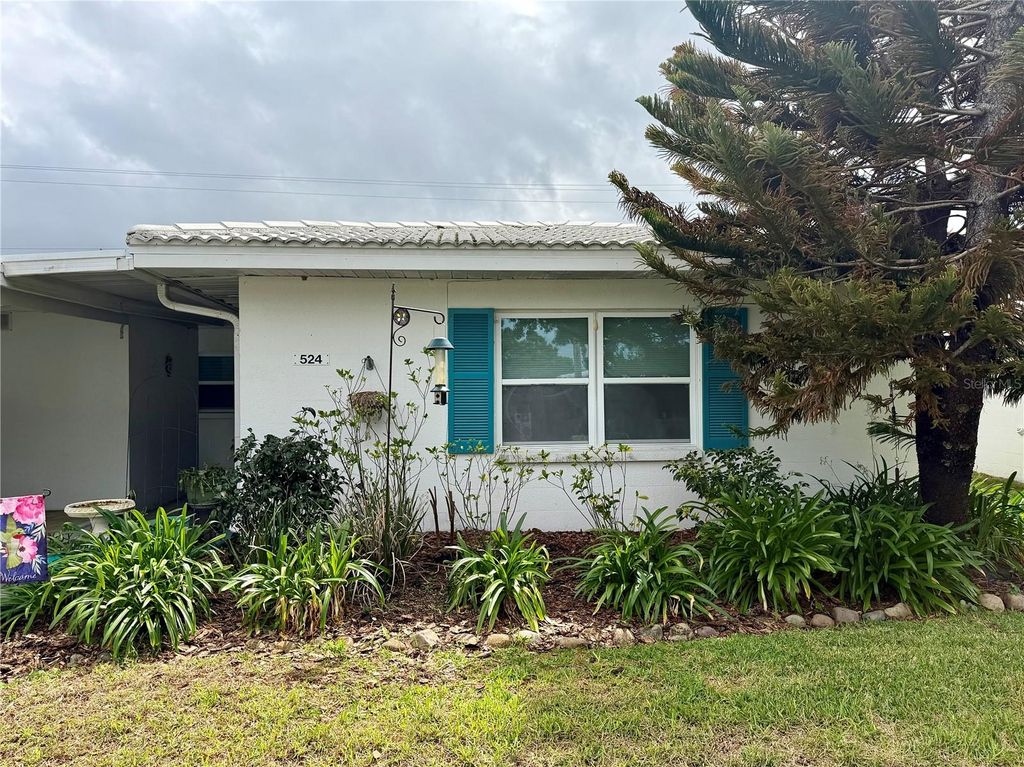 Photo of 524 Cameo Drive, Lakeland, FL 33803 (MLS # L4960286)