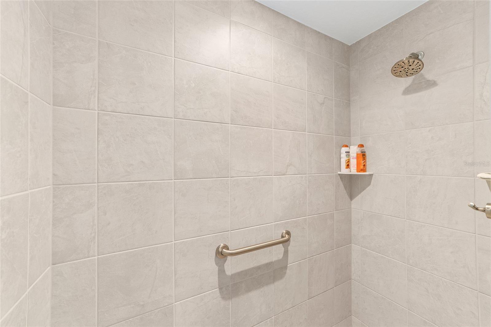 VILLAGES/WEST LAKE UN 60 - Residential