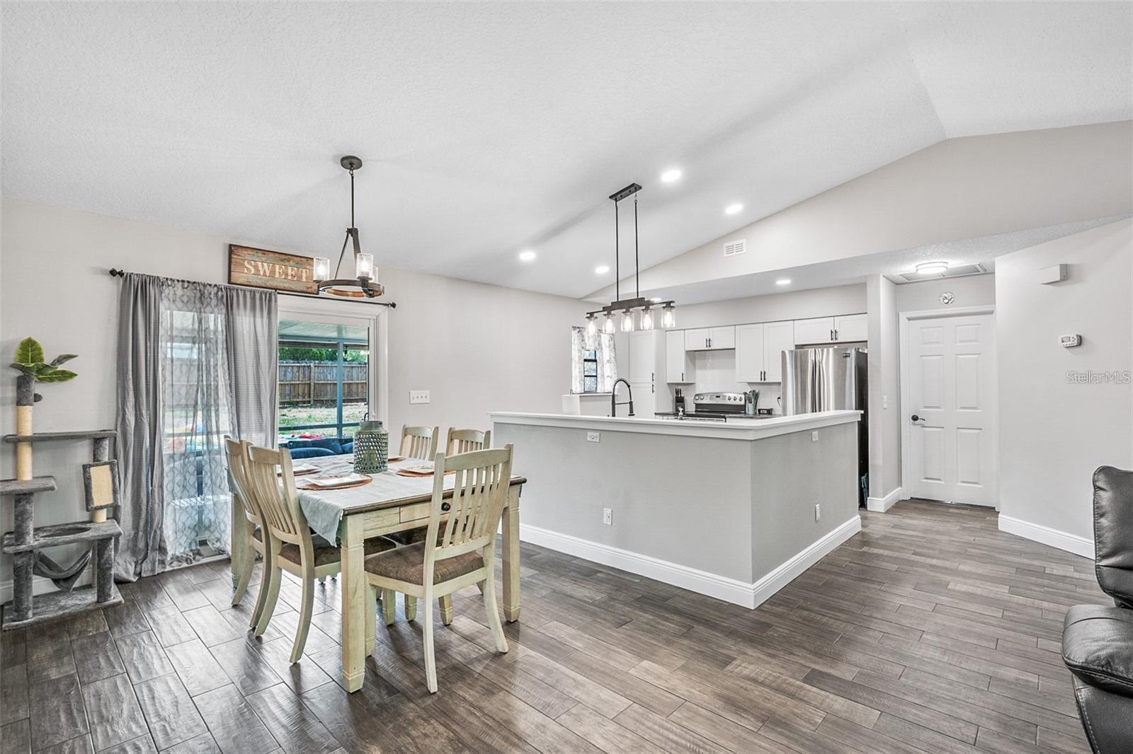 MONTVERDE LAKE FLORENCE SHORES - Residential