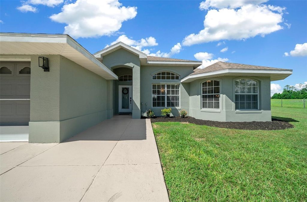 Photo of 7685 SE 135th Street, Summerfield, FL 34491 (MLS # O6316480)