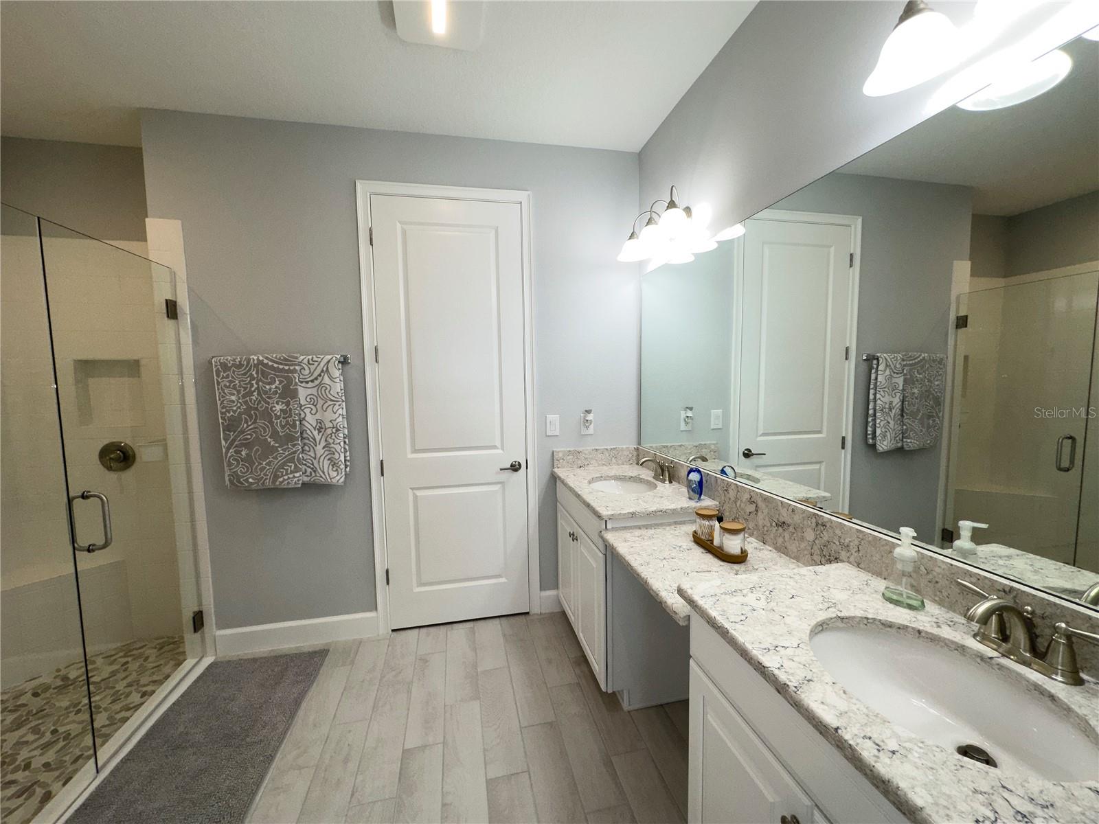 AZARIO ESPLANADE PH II SUBPH A, B & P - Residential Lease