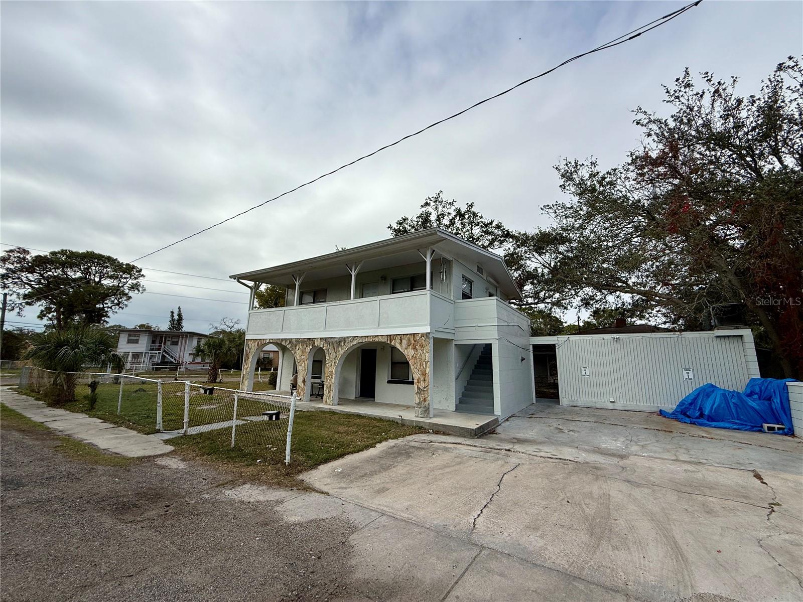 HARBORDALE SUB - Residential Lease