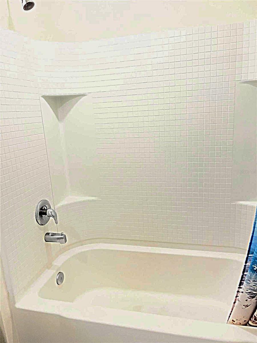 TRIUMPH SOUTH PH 1 - Residential