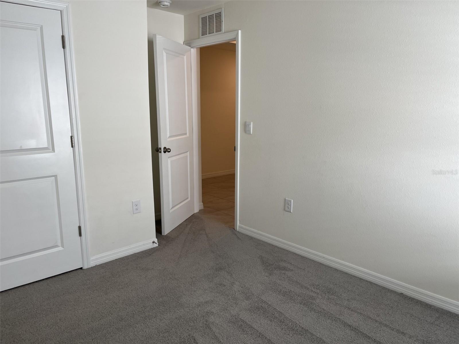 TRIUMPH SOUTH PH 1 - Residential