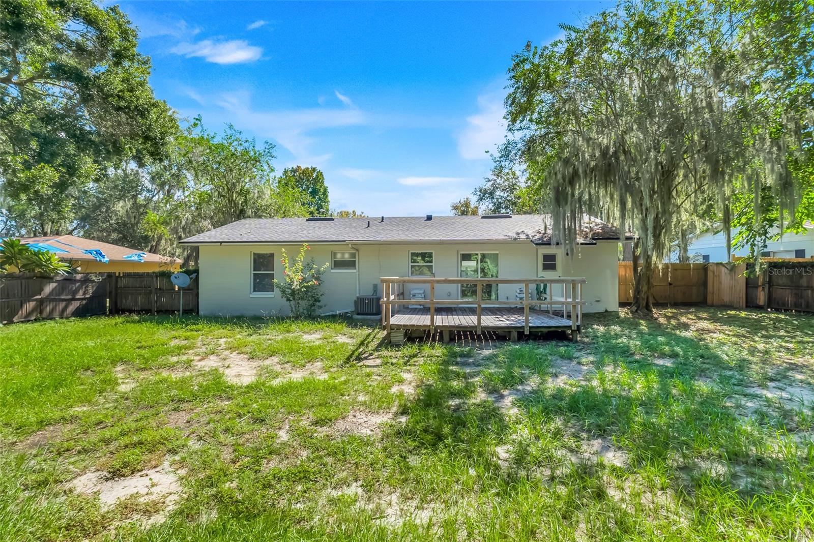 TAVARES WOODLEA SUB - Residential