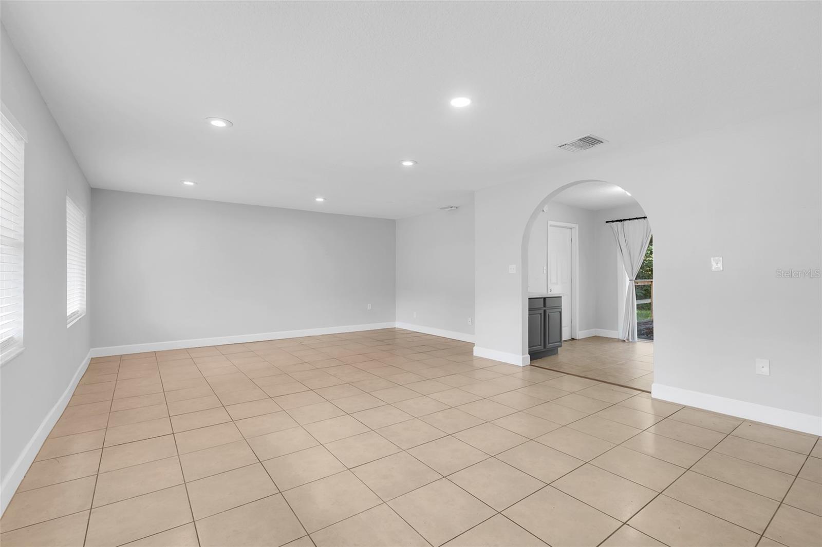 TAVARES WOODLEA SUB - Residential