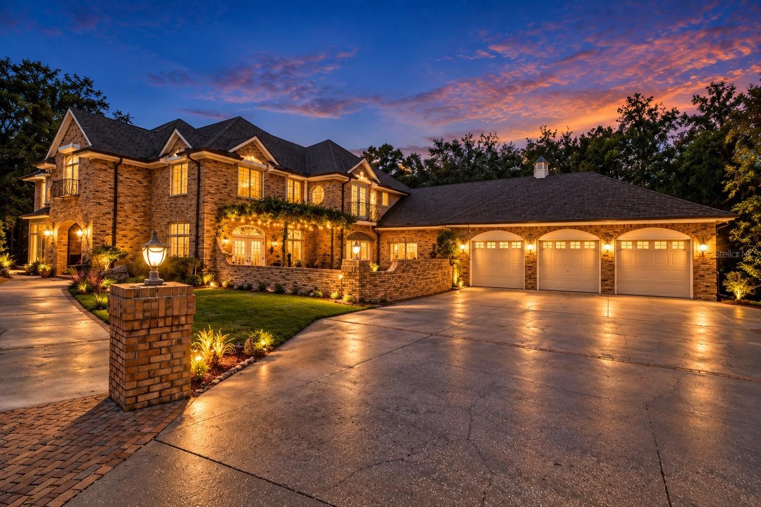 5037 WILLOW OAK LANE