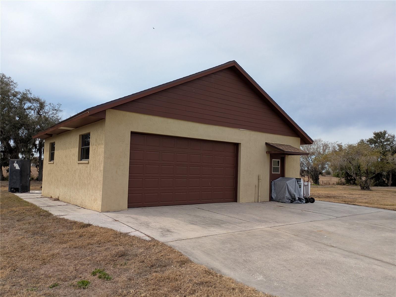 1565 SHADOW RIDGE CIRCLE