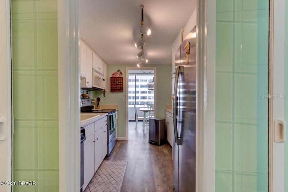 ALIKI CONDO - Residential