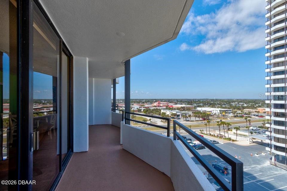 ALIKI CONDO - Residential