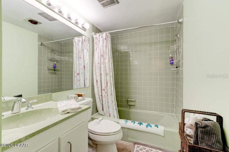 ALIKI CONDO - Residential