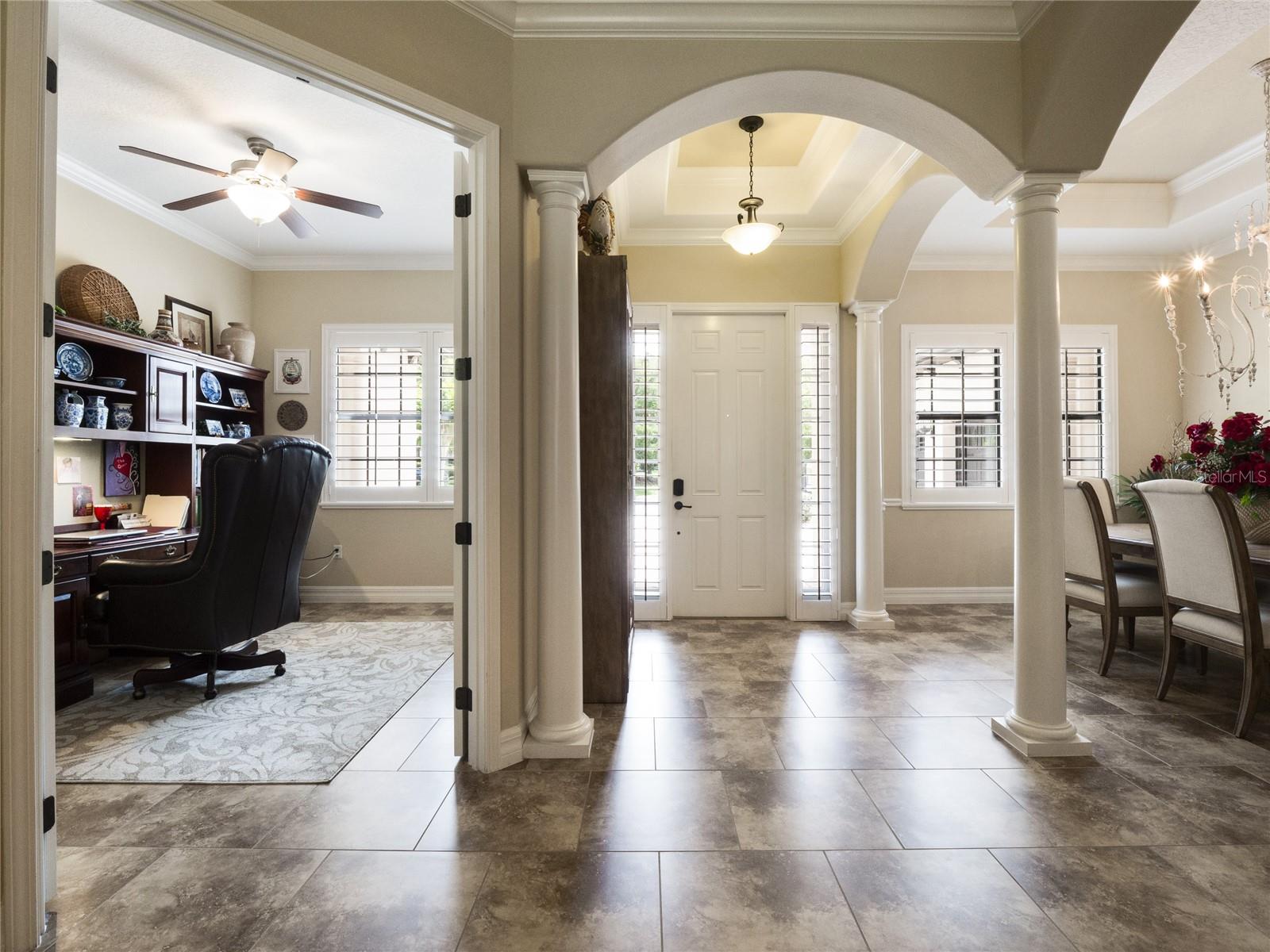 HEATHROW COUNTRY ESTATE - Residential