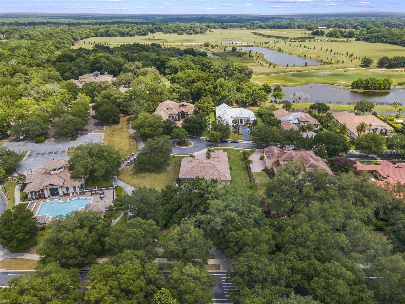 HEATHROW COUNTRY ESTATE - Residential