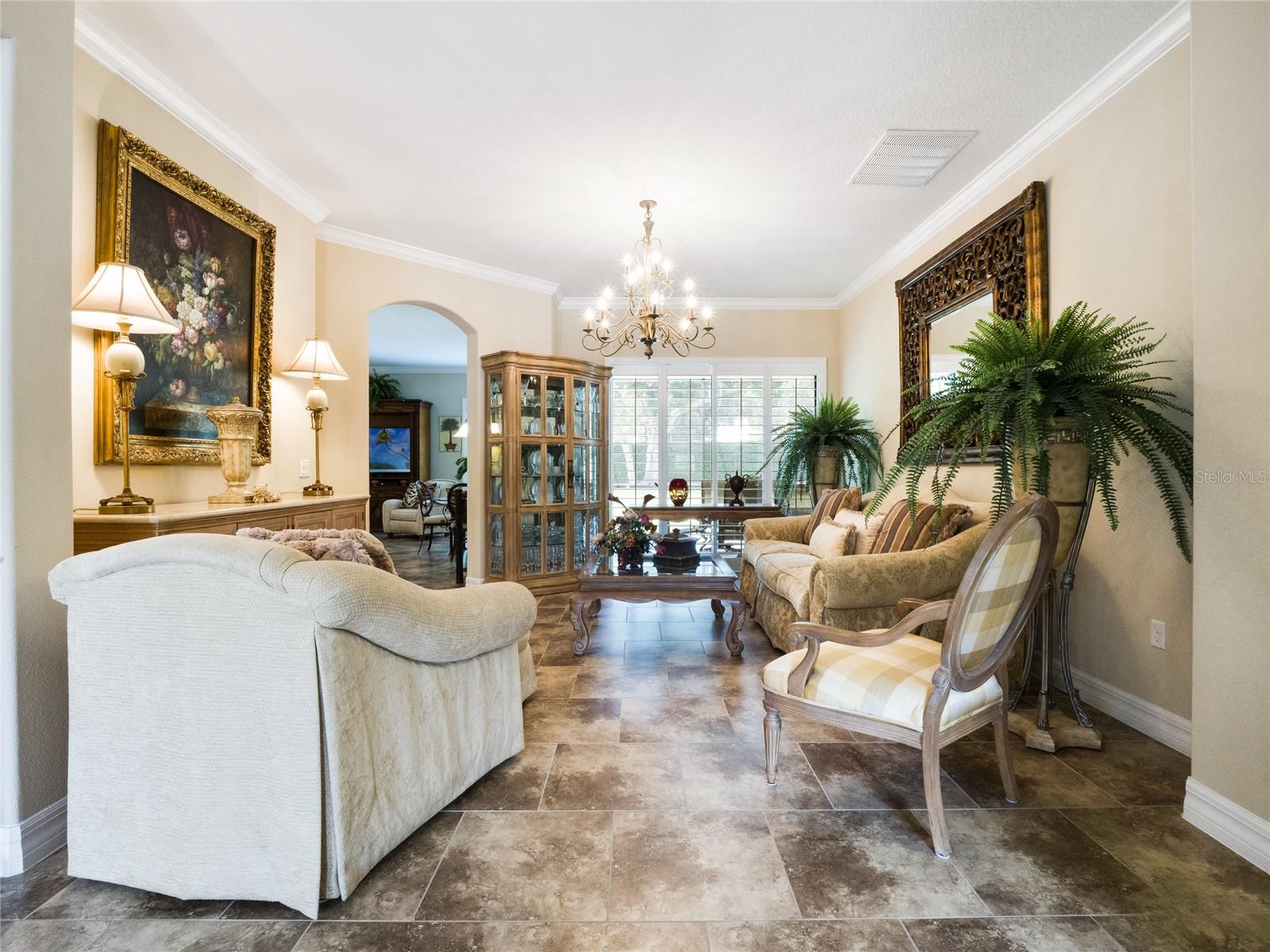 HEATHROW COUNTRY ESTATE - Residential