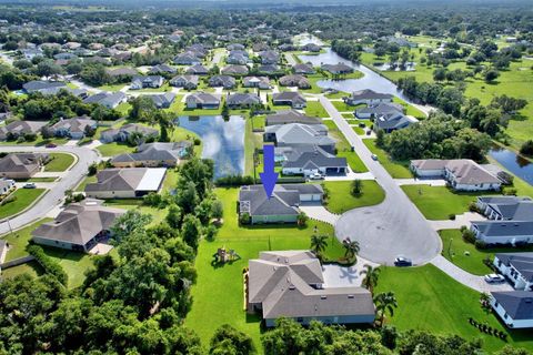 A home in LAKELAND