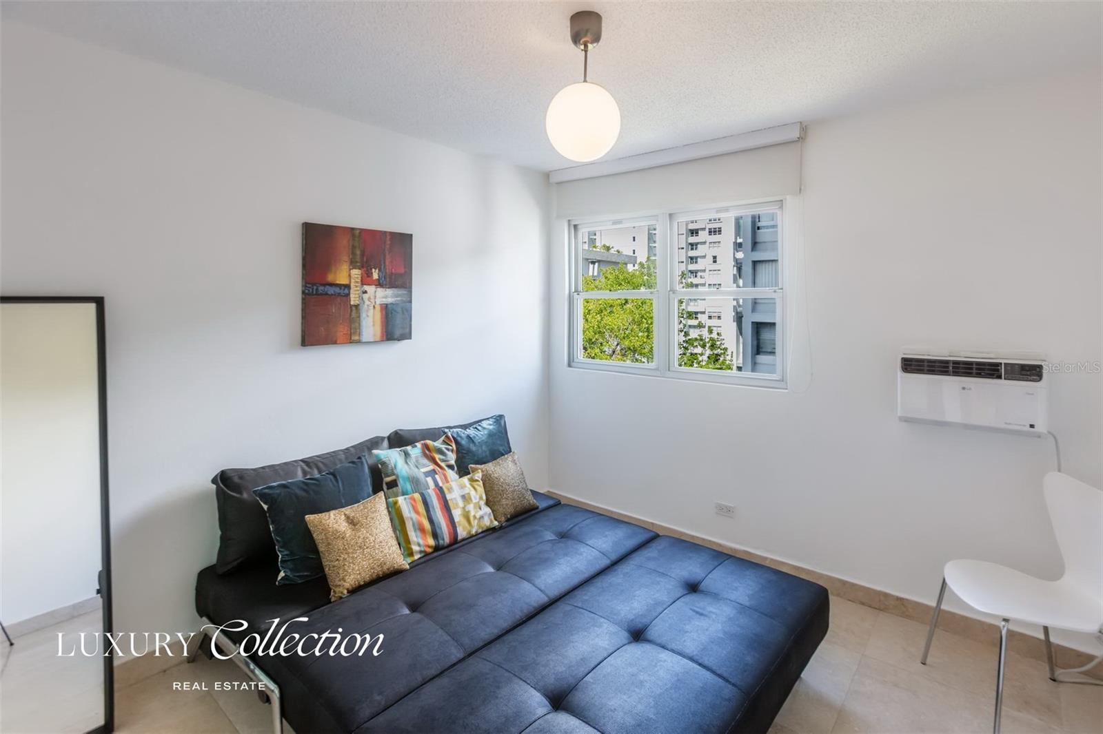 KINGS COURT 81 - Residential