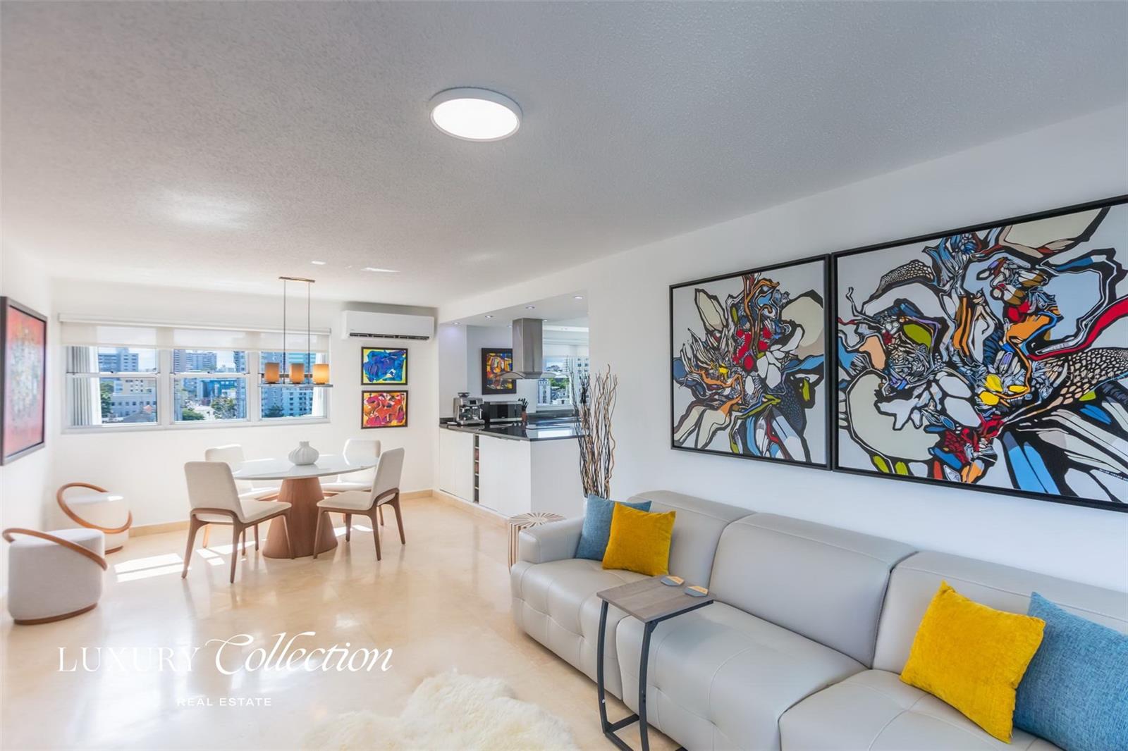 KINGS COURT 81 - Residential