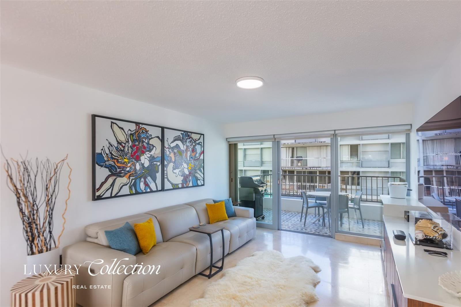 KINGS COURT 81 - Residential