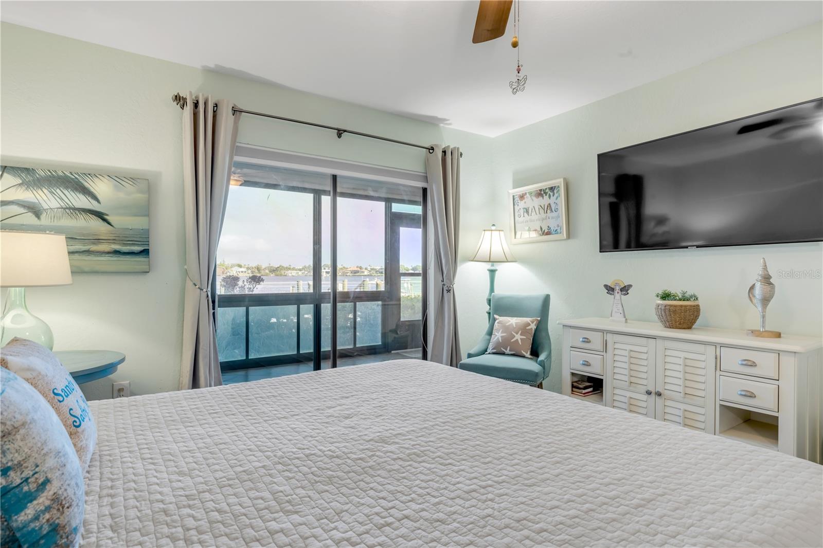 BOUCHELLE ISLAND CONDO - Residential