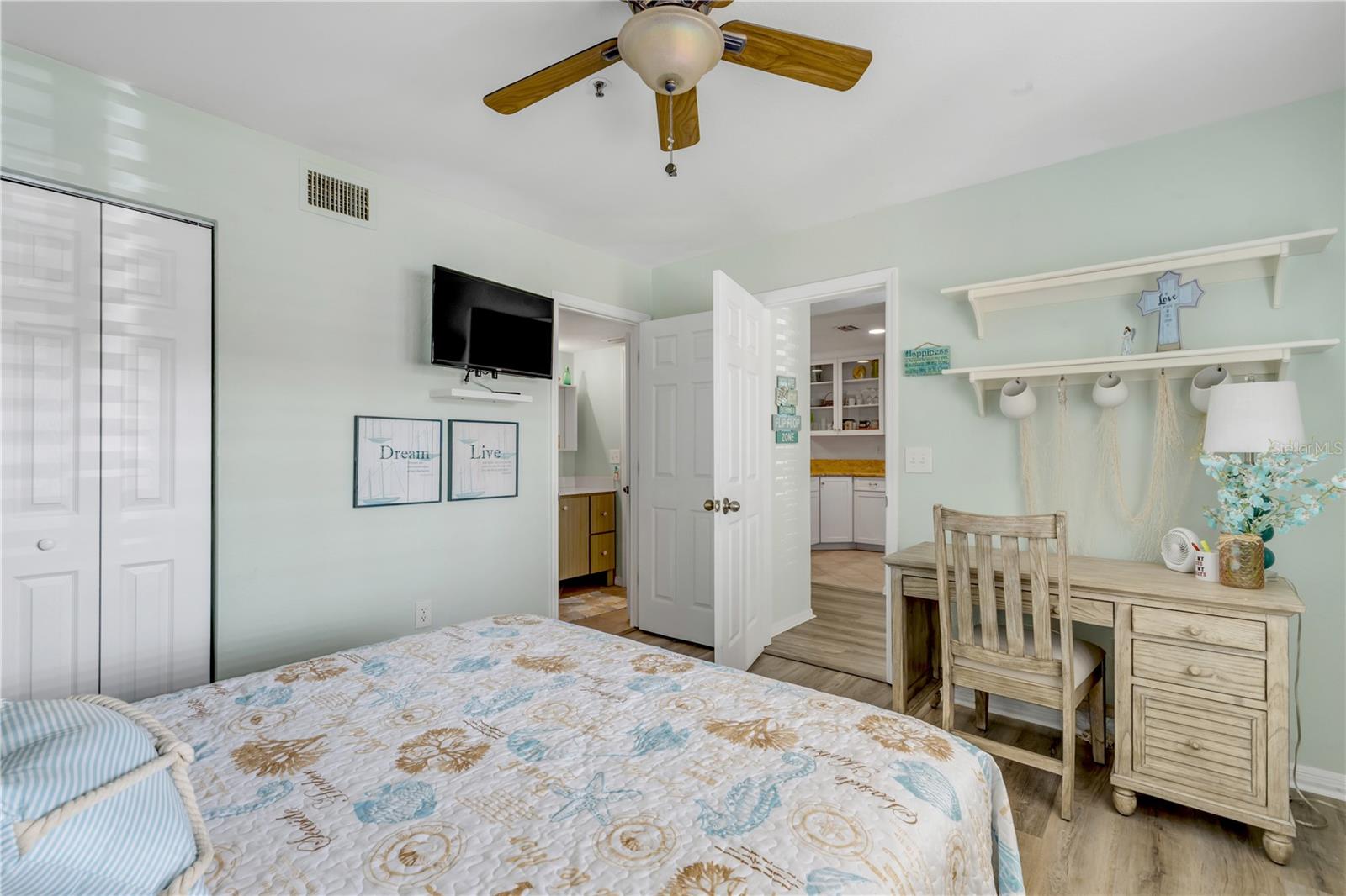 BOUCHELLE ISLAND CONDO - Residential