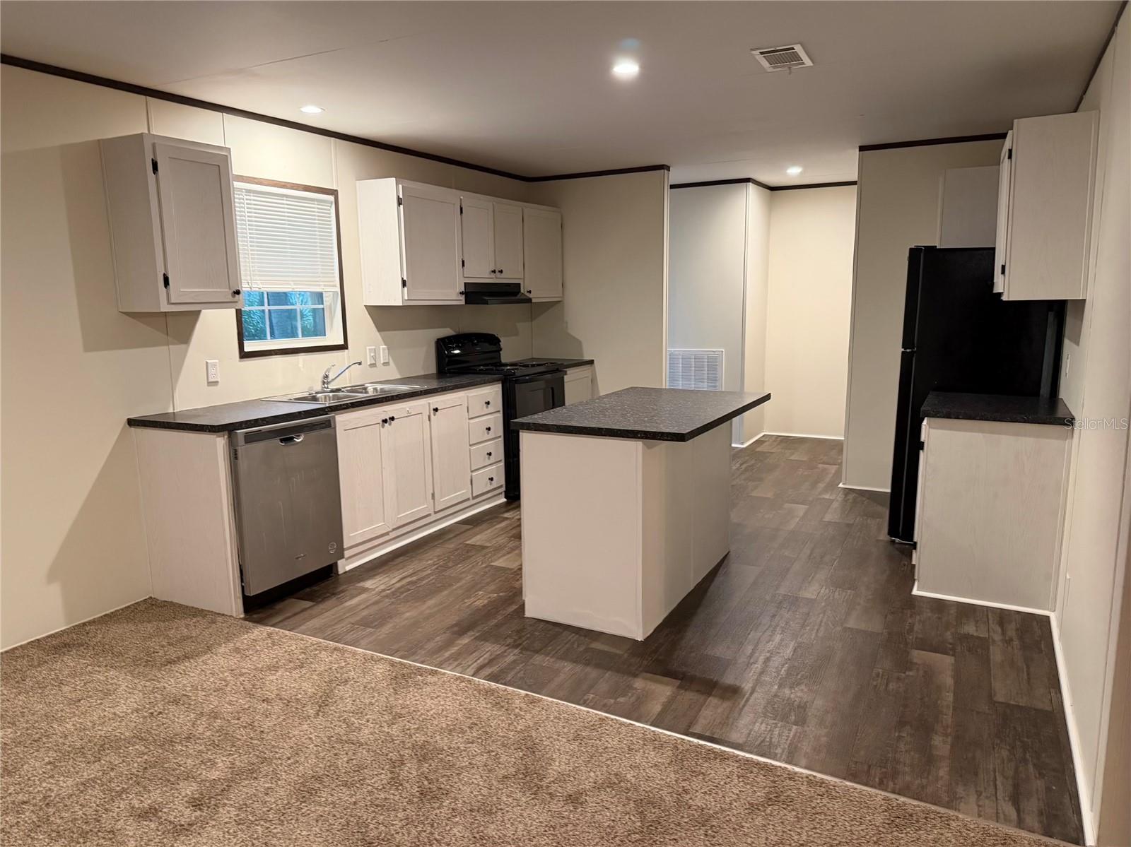 19411 N US HIGHWAY 301