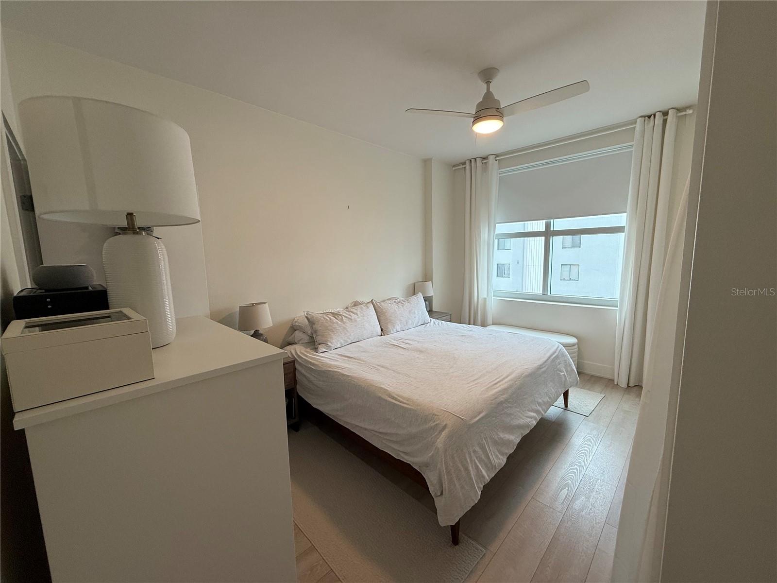 GRAND CENTRAL AT KENNEDY RESID - Residential Lease