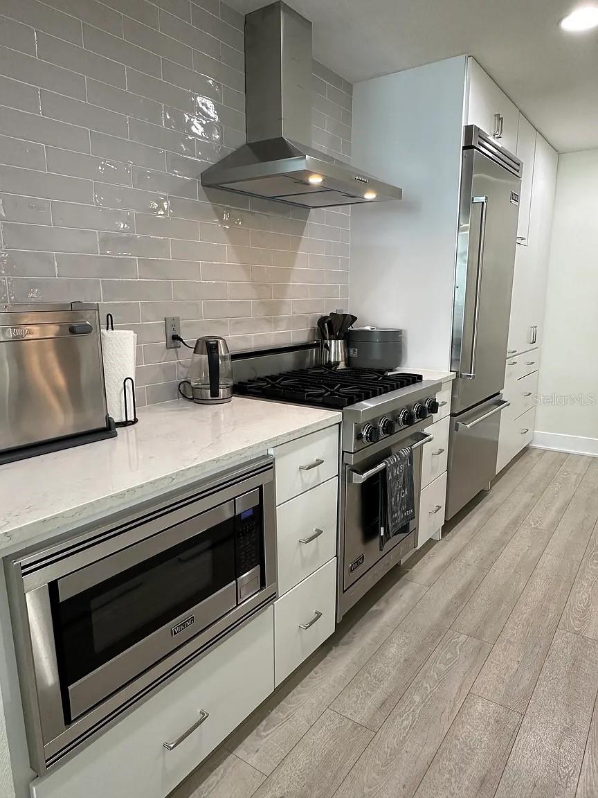 GRAND CENTRAL AT KENNEDY RESID - Residential Lease