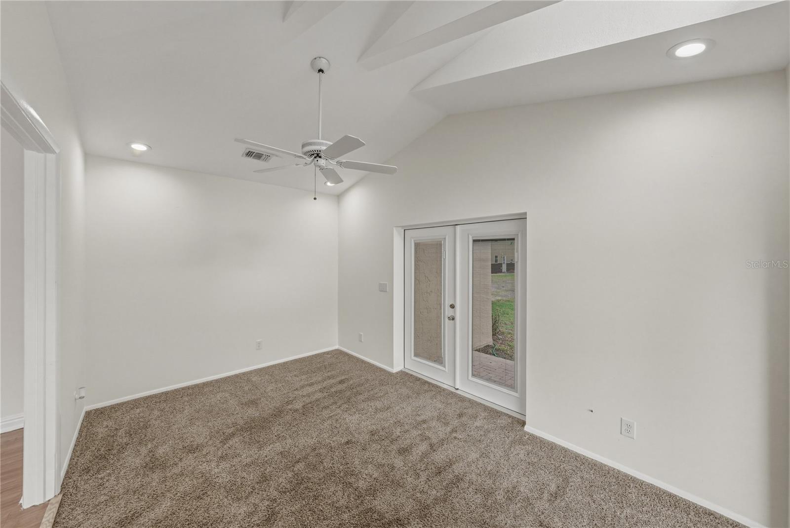 QUAIL HOLLOW PINES - Residential