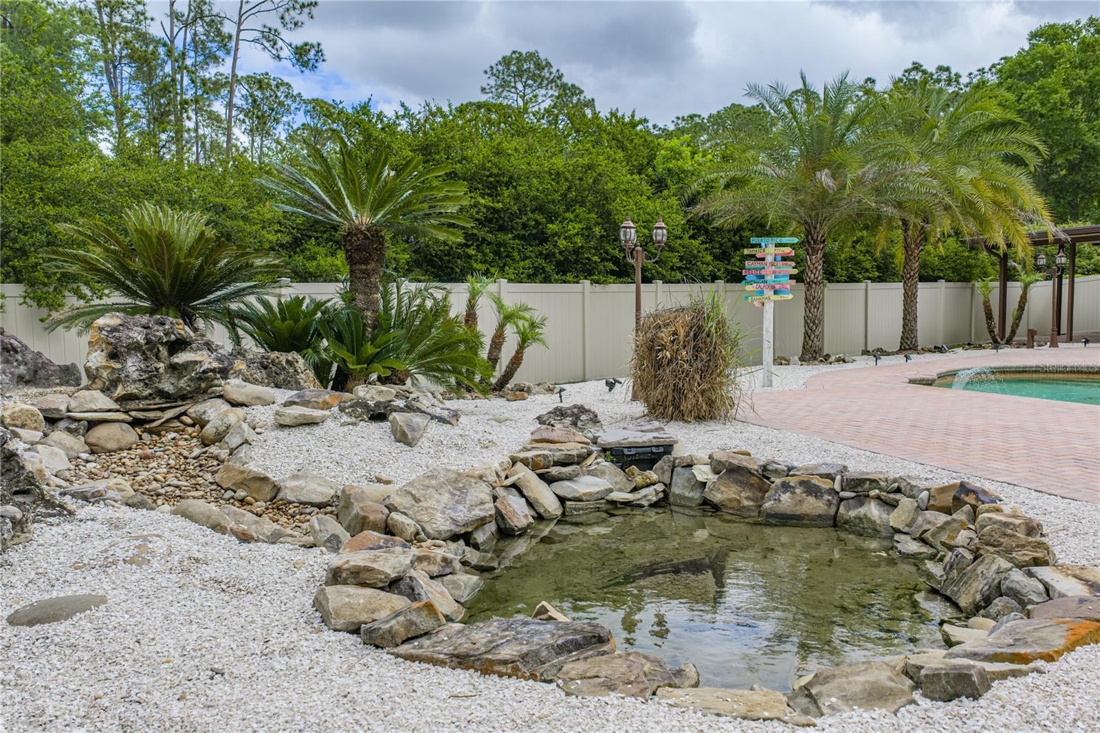 QUAIL HOLLOW PINES - Residential