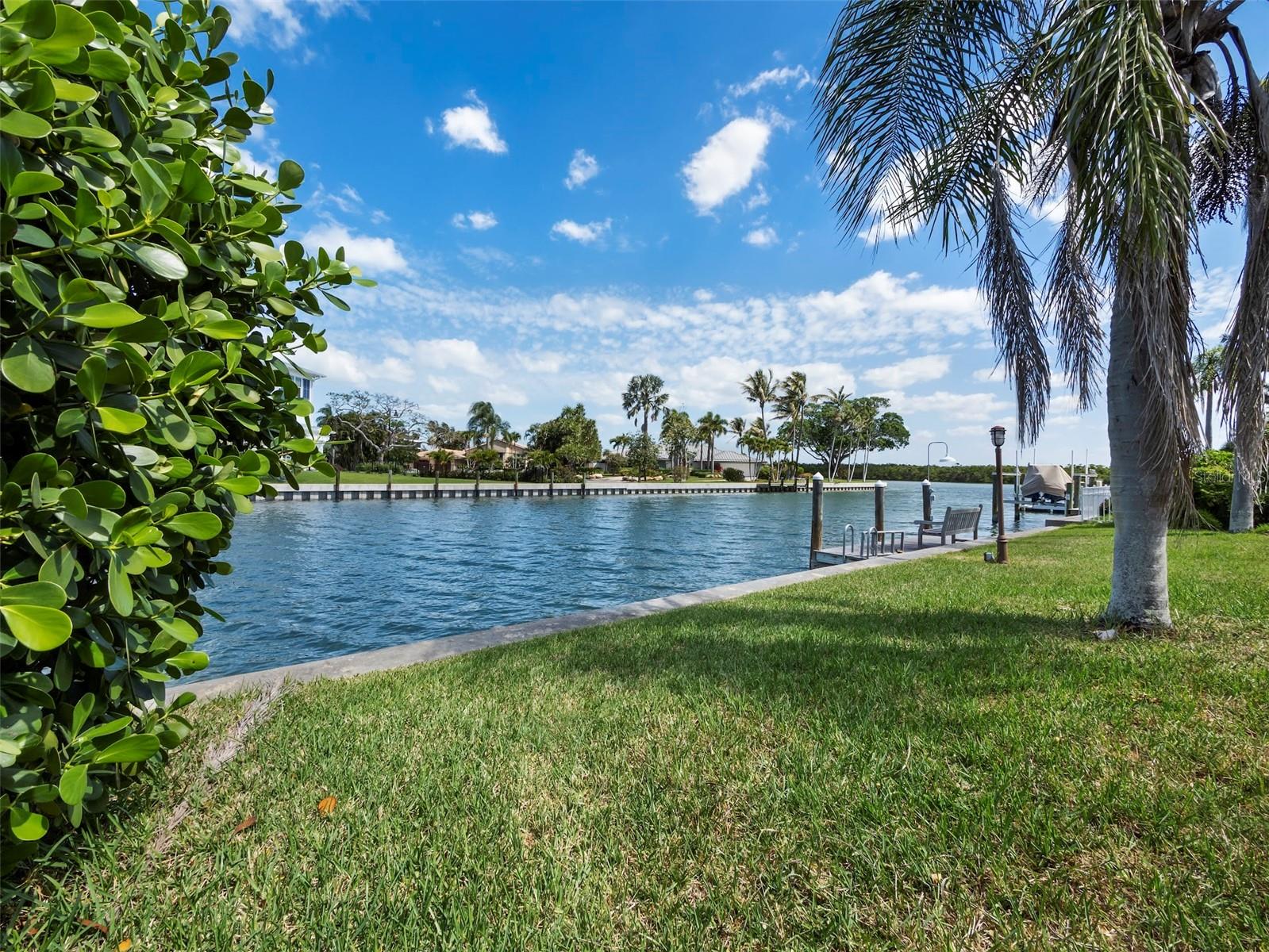 EMERALD HARBOR - Residential