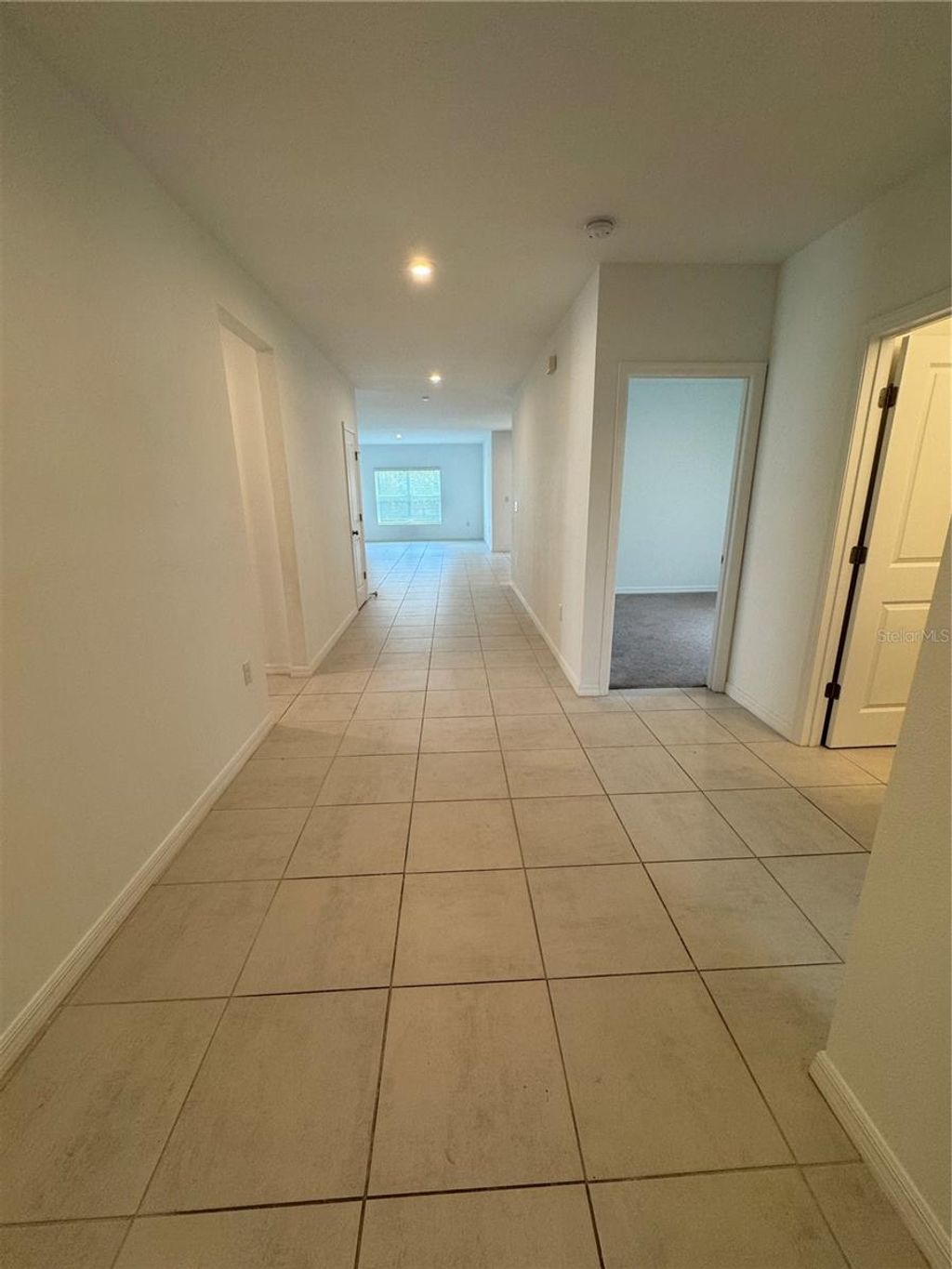 Photo of 356 Citrine Loop, Kissimmee, FL 34758 (MLS # S5146711)