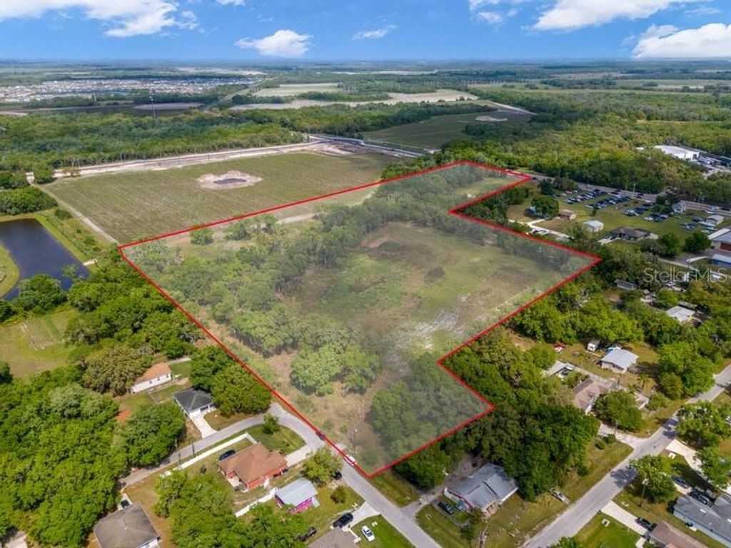 Photo of 12370 Us Highway 301 N, Parrish, FL 34219 (MLS # A4604727)