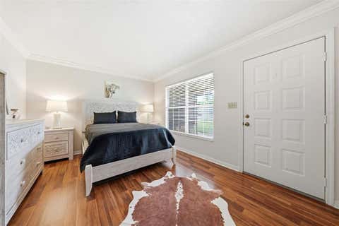 Tiny photo for 1805 Virginia Court, Tavares, FL 32778 (MLS # O6420453)