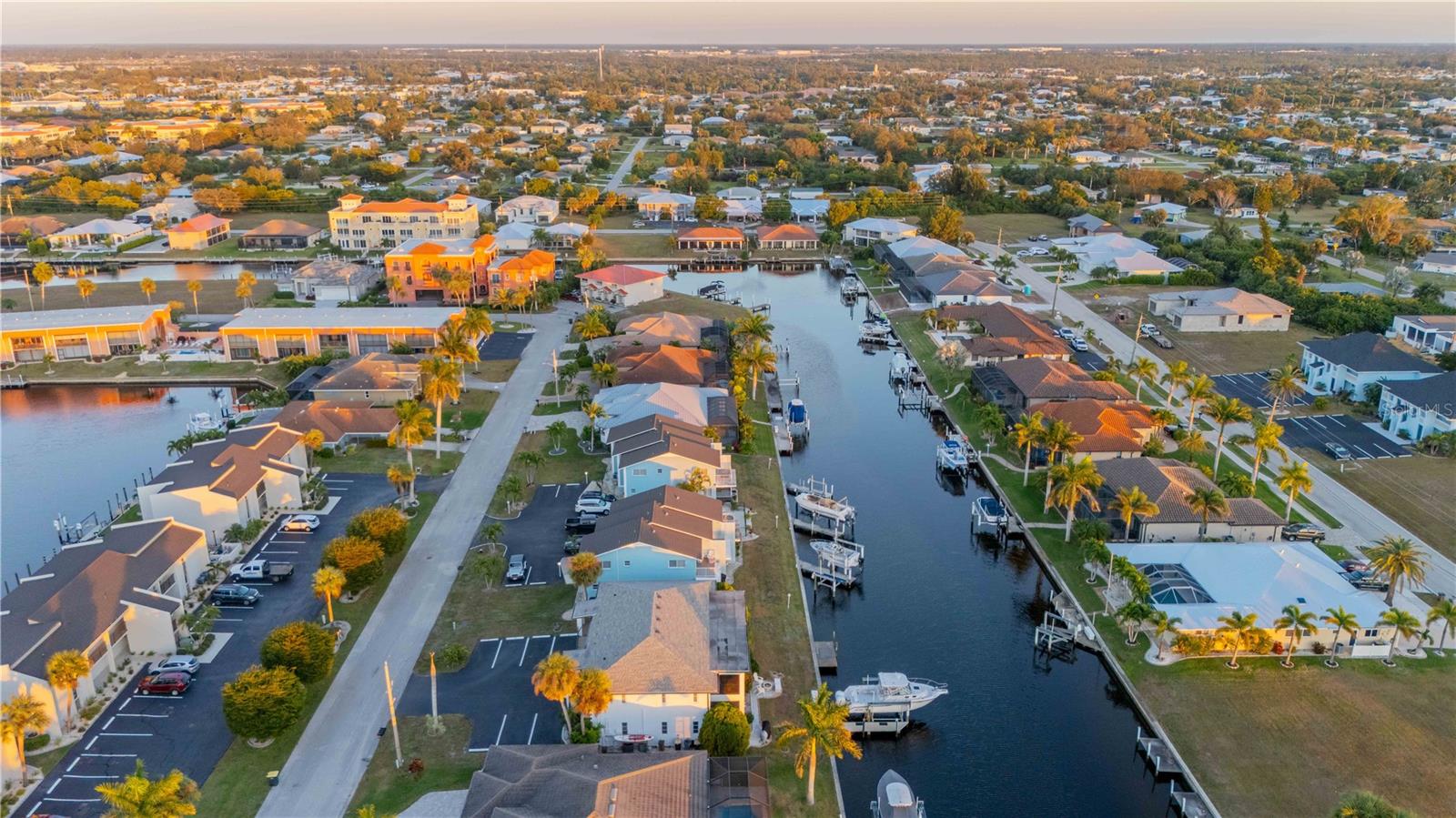 THREE STAGS - Residential