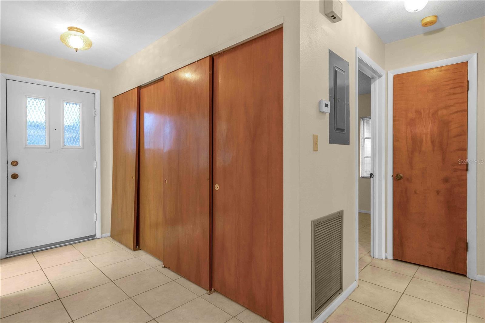 THREE STAGS - Residential